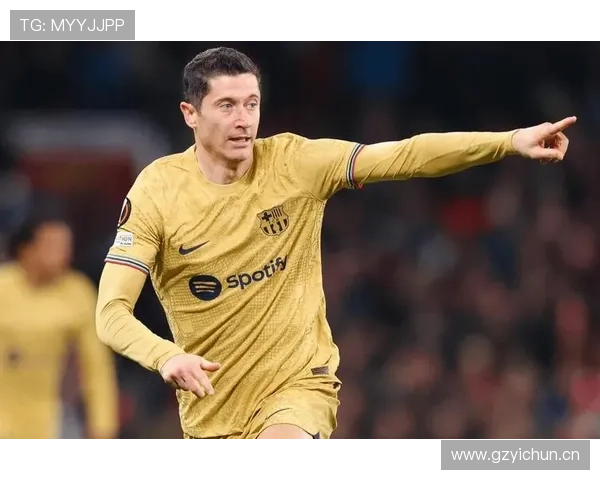 莱万多夫斯基达成巴萨百球成就，状态持续提升