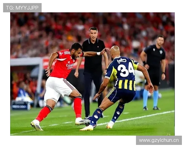 穆里尼奥近期阵型变化体现战术调整，防守组织更趋稳健