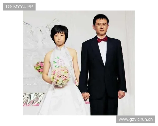 张怡宁退役后打个乒乓球还得先看老公脸色？